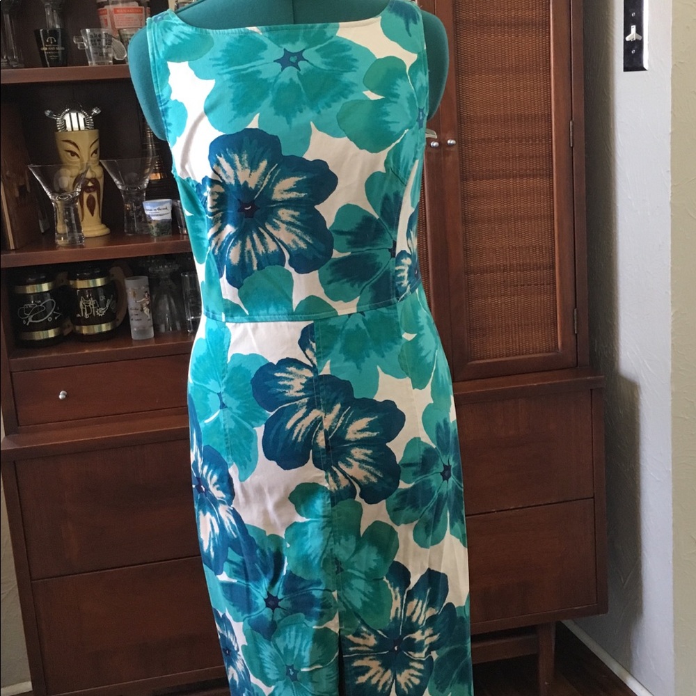 Express stretch cotton blue floral dress size 7/8